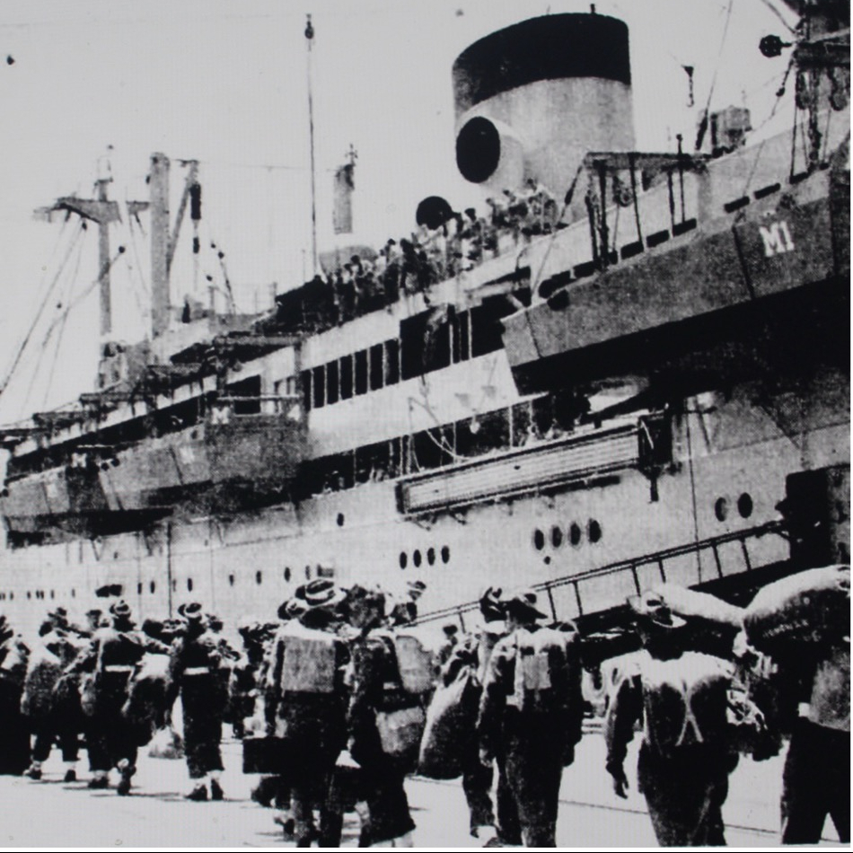 MANOORA – A LUXURY CRUISE SHIP/ROYAL AUSTRALIAN NAVY&nbsp;WARSHIP