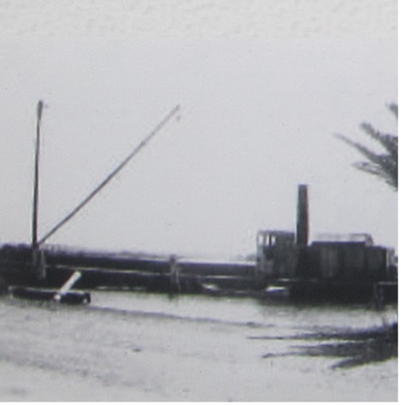 Hulk of the Drogher ‘Iluka’ at Port&nbsp;Stephens